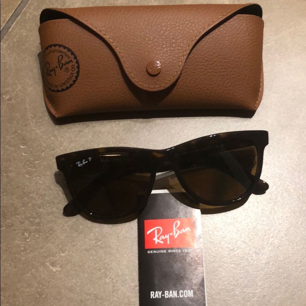 NWOT Rayban Wayfarer Polarized